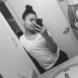 Meet your Posher, Marie